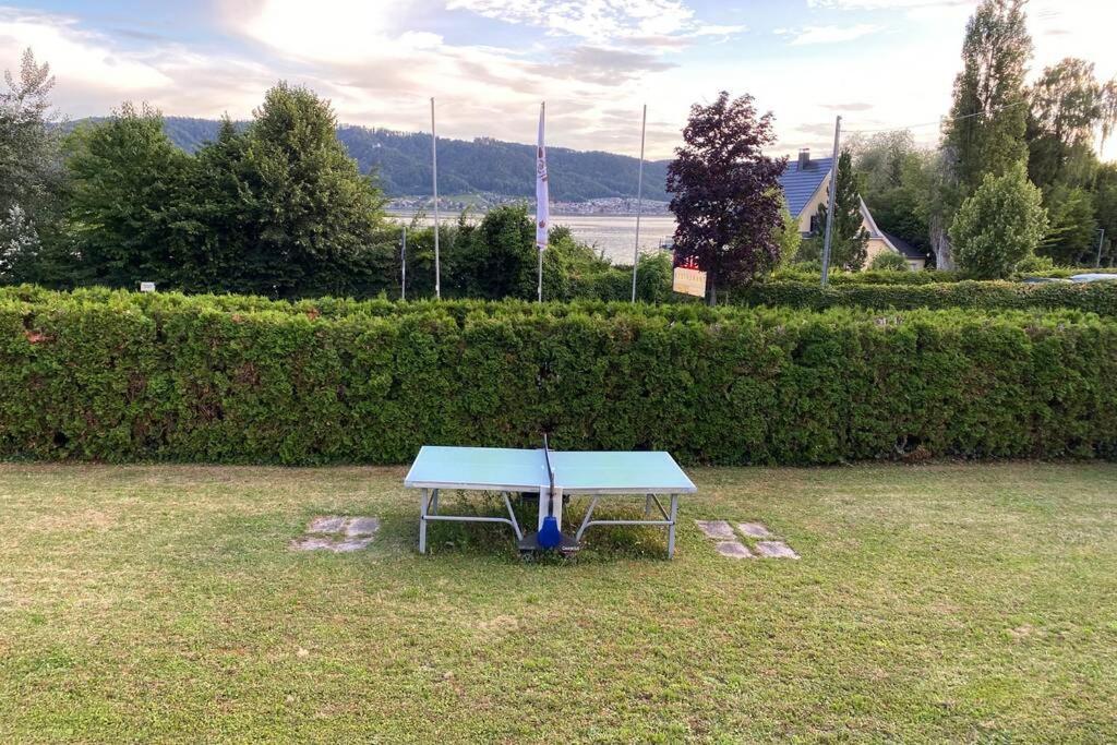 Die Seeblume - Ferienwohnung Mit Pool Und Seeblick ボートマン・ルートヴィヒスハーフェン エクステリア 写真