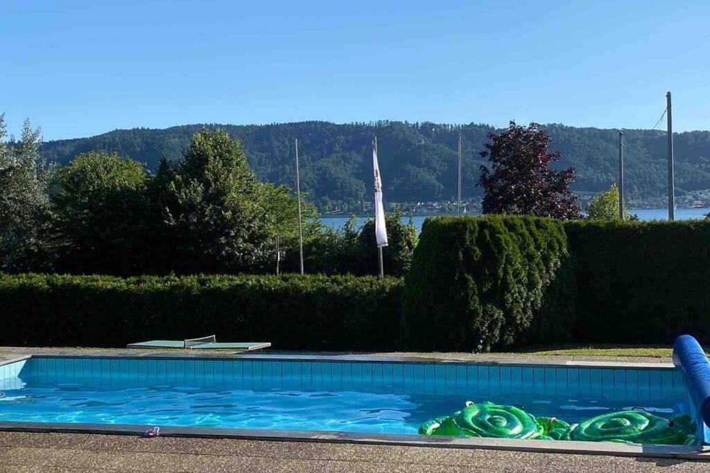 Die Seeblume - Ferienwohnung Mit Pool Und Seeblick ボートマン・ルートヴィヒスハーフェン エクステリア 写真